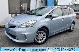 toyota prius-α 2011 CFJ1844370