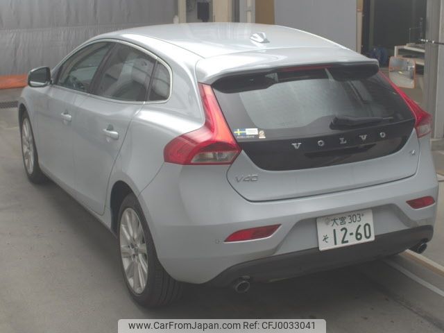 volvo v40 2015 -VOLVO 【大宮 303ｿ1260】--Volvo V40 MB4164T-F2226252---VOLVO 【大宮 303ｿ1260】--Volvo V40 MB4164T-F2226252- image 2