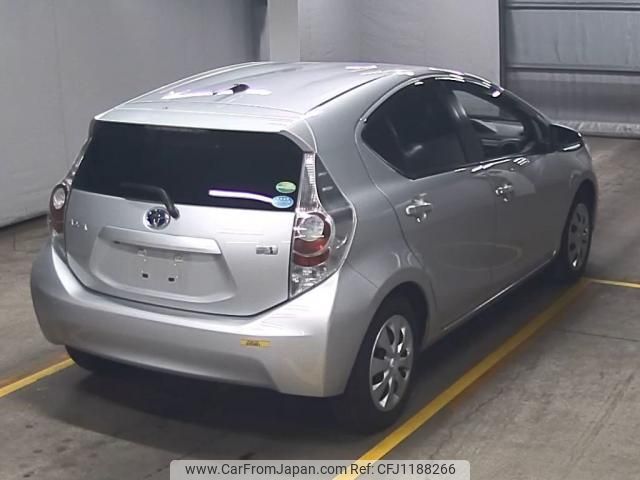 toyota aqua 2013 quick_quick_DAA-NHP10_NHP10-2276906 image 2