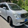 toyota noah 2010 CFJ1621049 image 1