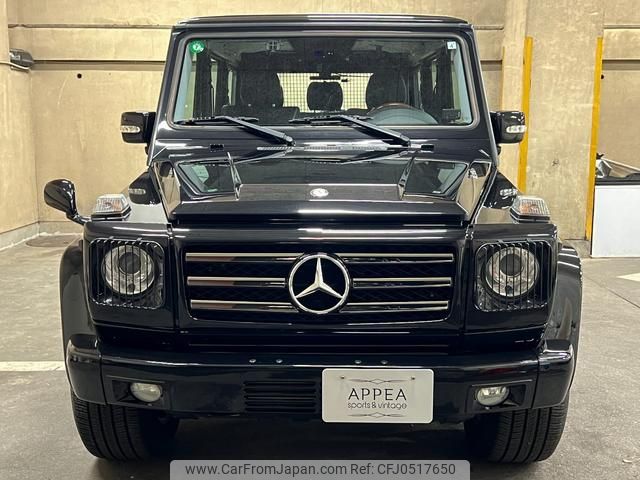 mercedes-benz g-class 2011 GOO_JP_700057071230241106001 image 2