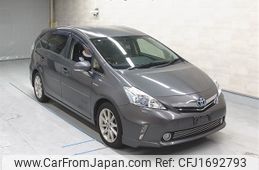toyota prius-α 2012 CFJ1692793