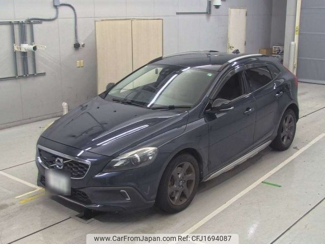 volvo v40 2013 CFJ1694087 image 1