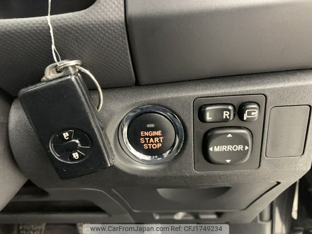 toyota vitz 2010 CFJ1749234 image 1