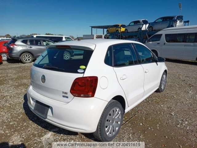 volkswagen polo 2011 -VOLKSWAGEN--VW Polo DBA-6RCBZ--WVWZZZ6RZCU015593---VOLKSWAGEN--VW Polo DBA-6RCBZ--WVWZZZ6RZCU015593- image 2