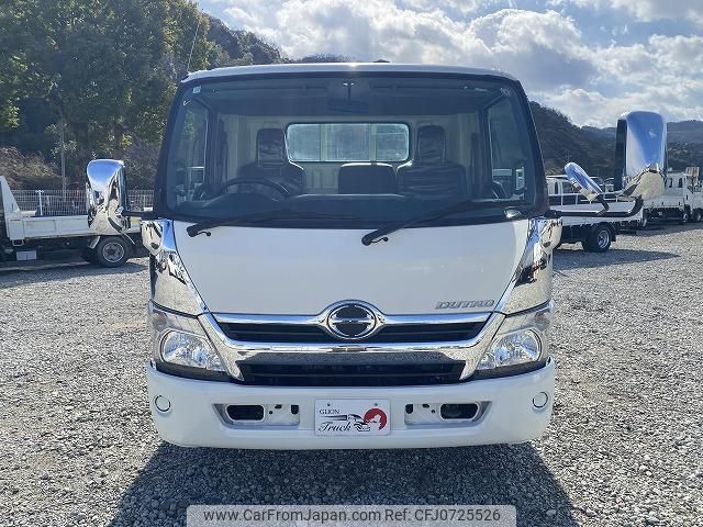 hino dutro 2017 GOO_NET_EXCHANGE_0730233A30250205W001 image 2