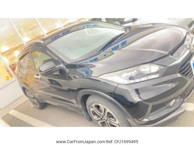 honda vezel 2015 CFJ1699495 image 2