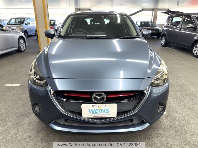 mazda demio 2016 CFJ1523981 image 2