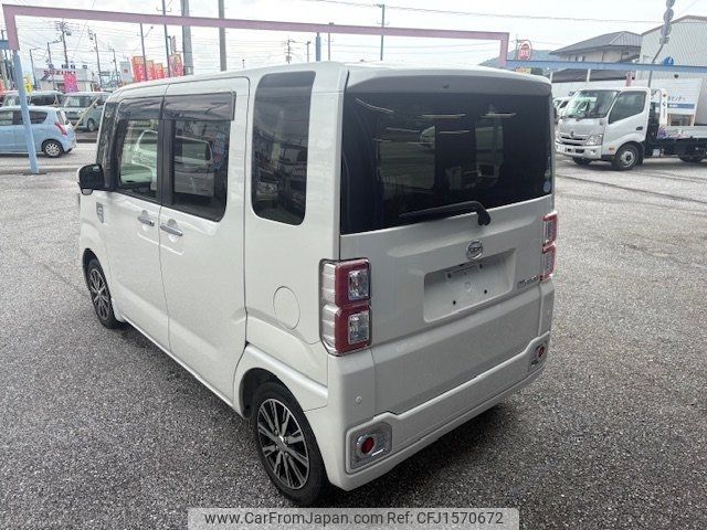 daihatsu wake 2016 CFJ1570672 image 2