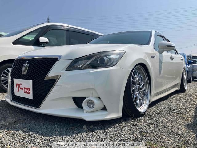 toyota crown-hybrid 2015 CFJ1774025 image 1