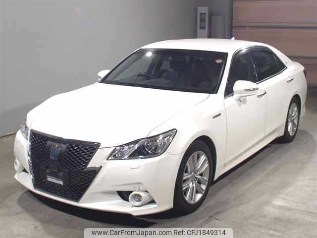 toyota crown 2015 CFJ1849314 image 1