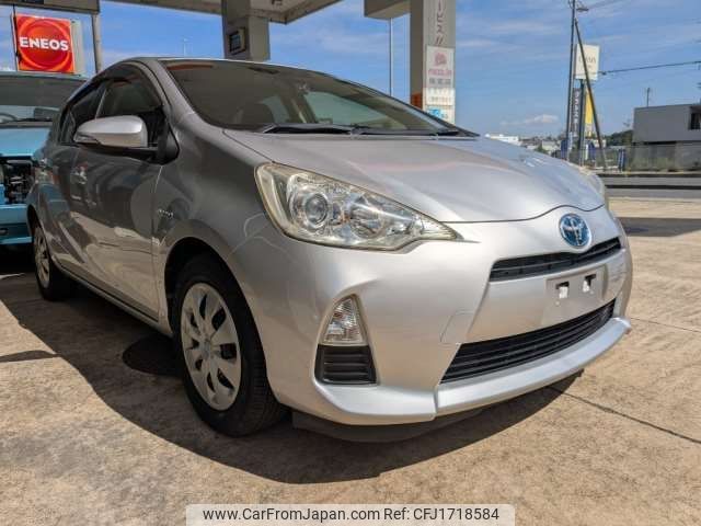 toyota aqua 2012 CFJ1718584 image 1