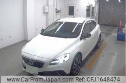 volvo v40 2017 CFJ1648474
