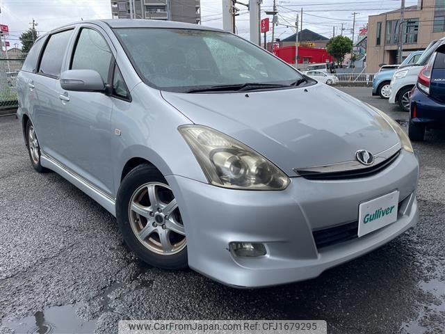 toyota wish 2005 CFJ1679295 image 1