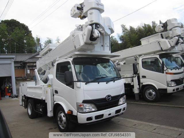 hino dutro 2014 GOO_NET_EXCHANGE_0504163A30240603W001 image 1