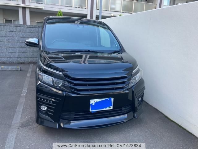 toyota voxy 2016 CFJ1673834 image 1