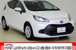 toyota aqua 2022 -TOYOTA--AQUA 6AA-MXPK11--MXPK11-2055432---TOYOTA--AQUA 6AA-MXPK11--MXPK11-2055432-