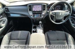 toyota crown 2013 504928-925212