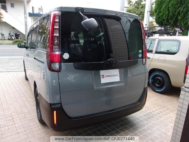 toyota noah 2014 -TOYOTA--Noah ZWR80G--0042462---TOYOTA--Noah ZWR80G--0042462- image 2