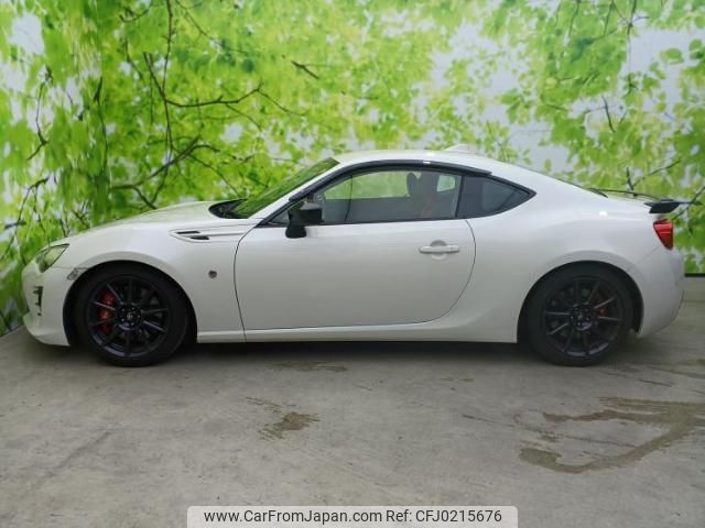 toyota 86 2020 quick_quick_4BA-ZN6_ZN6-106976 image 2