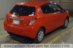 toyota vitz 2011 TE2121