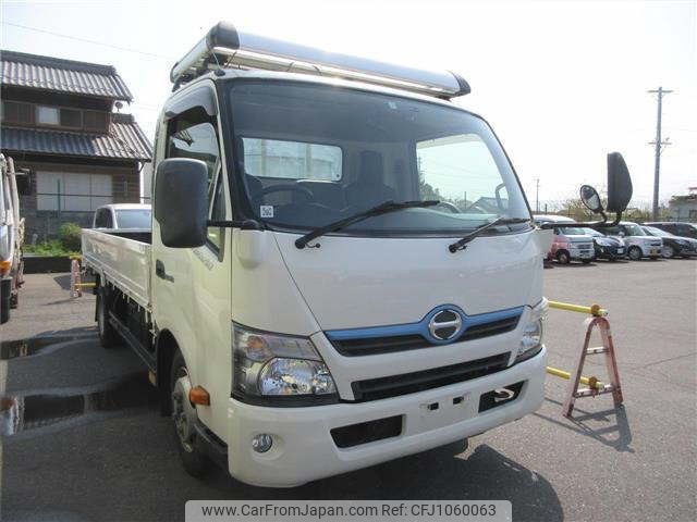 hino dutro 2015 -HINO--Hino Dutoro XKU710M-0002322---HINO--Hino Dutoro XKU710M-0002322- image 1