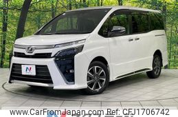 toyota voxy 2018 CFJ1706742