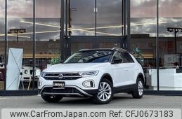 volkswagen volkswagen-others 2023 -VOLKSWAGEN--VW T-Roc 3DA-A1DFF--WVGZZZA1ZPV584182---VOLKSWAGEN--VW T-Roc 3DA-A1DFF--WVGZZZA1ZPV584182-