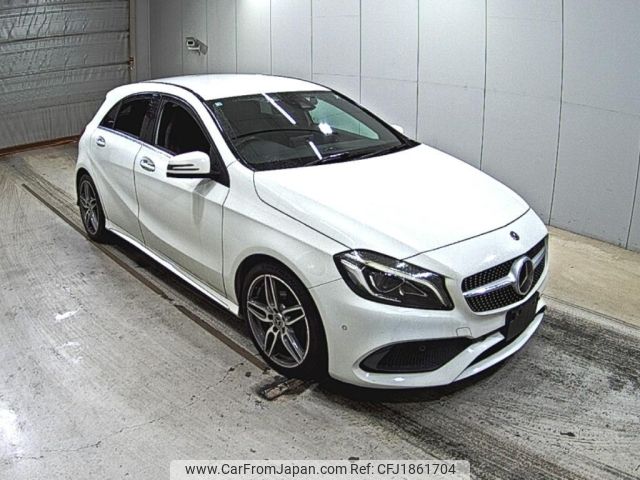 mercedes-benz a-class 2018 CFJ1861704 image 1
