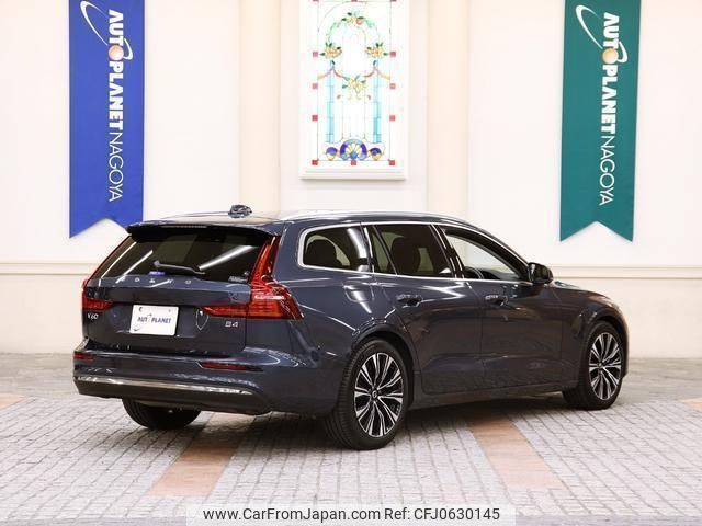 volvo v60 2022 quick_quick_5AA-ZB420TM_YV1ZWK8M5P2525167 image 2