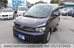 toyota voxy 2010 CFJ1670426