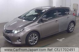 toyota auris 2013 CFJ1702491