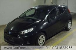 toyota aqua 2021 CFJ1823956