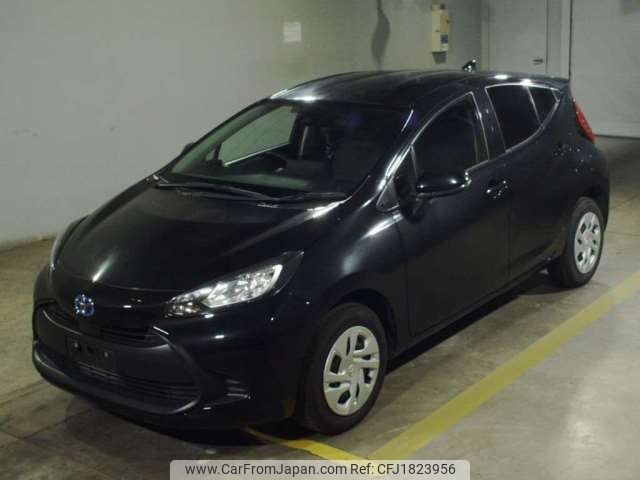 toyota aqua 2021 CFJ1823956 image 1