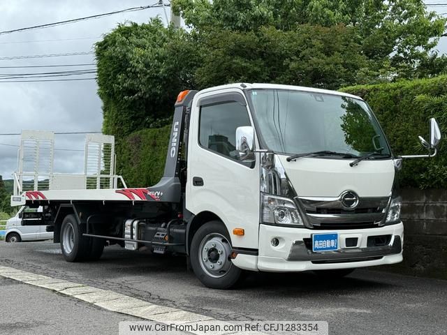 hino dutro 2022 GOO_NET_EXCHANGE_1100001A30250613W001 image 1
