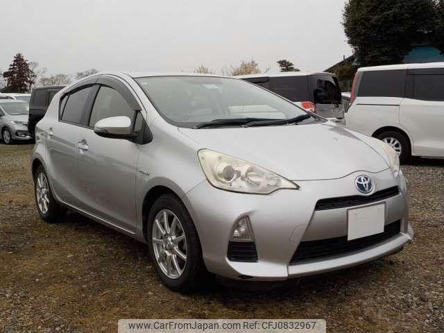 toyota aqua 2013 -TOYOTA 【野田 500】--AQUA DBA-NHP10--NHP10-6239801---TOYOTA 【野田 500】--AQUA DBA-NHP10--NHP10-6239801- image 1