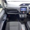 toyota voxy 2016 AF-ZWR80-0217024 image 11