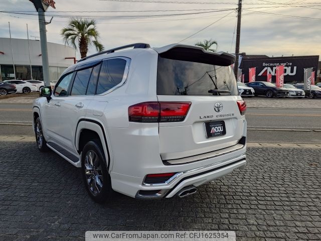 toyota land-cruiser-wagon 2023 CFJ1625354 image 2