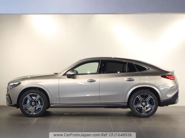 mercedes-benz glc-class 2024 CFJ1648936 image 2