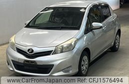 toyota vitz 2012 CFJ1576494