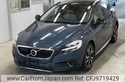 volvo v40 2016 -VOLVO--Volvo V40 MB420XC-H2116608---VOLVO--Volvo V40 MB420XC-H2116608-