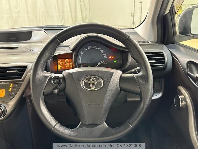 toyota iq 2012 CFJ1822008 image 2