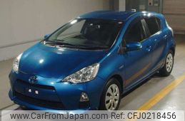 toyota aqua 2013 -TOYOTA--AQUA DAA-NHP10--NHP10-2239810---TOYOTA--AQUA DAA-NHP10--NHP10-2239810-