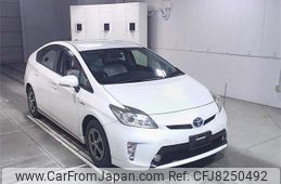 toyota prius 2013 -TOYOTA--Prius ZVW30-5543192---TOYOTA--Prius ZVW30-5543192-