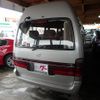 toyota hiace-wagon 2002 GOO_JP_700110115730180228002 image 3