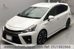 toyota prius-α 2015 CFJ1882866