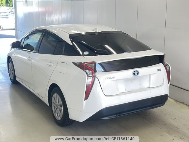 toyota prius 2017 CFJ1861140 image 2