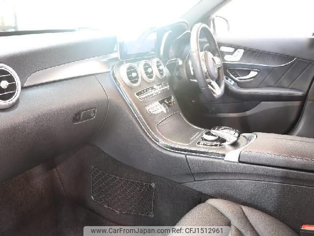mercedes-benz c-class 2019 CFJ1512961 image 2
