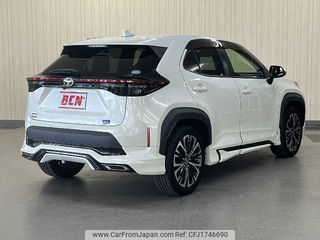 toyota yaris-cross 2020 CFJ1746690 image 2