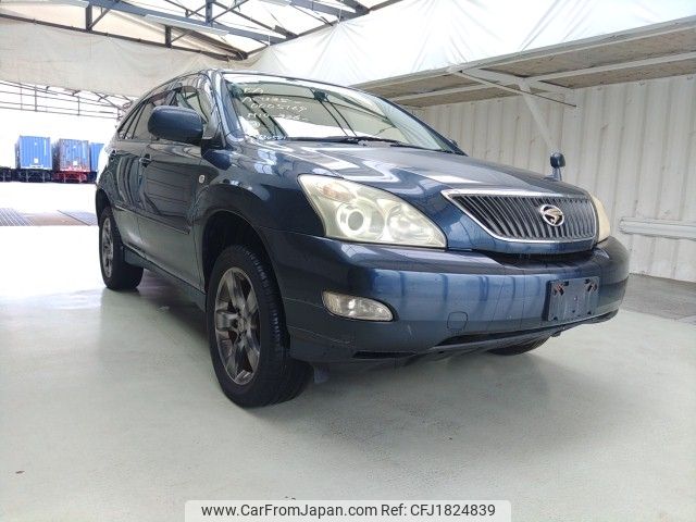 toyota harrier 2004 CFJ1824839 image 1